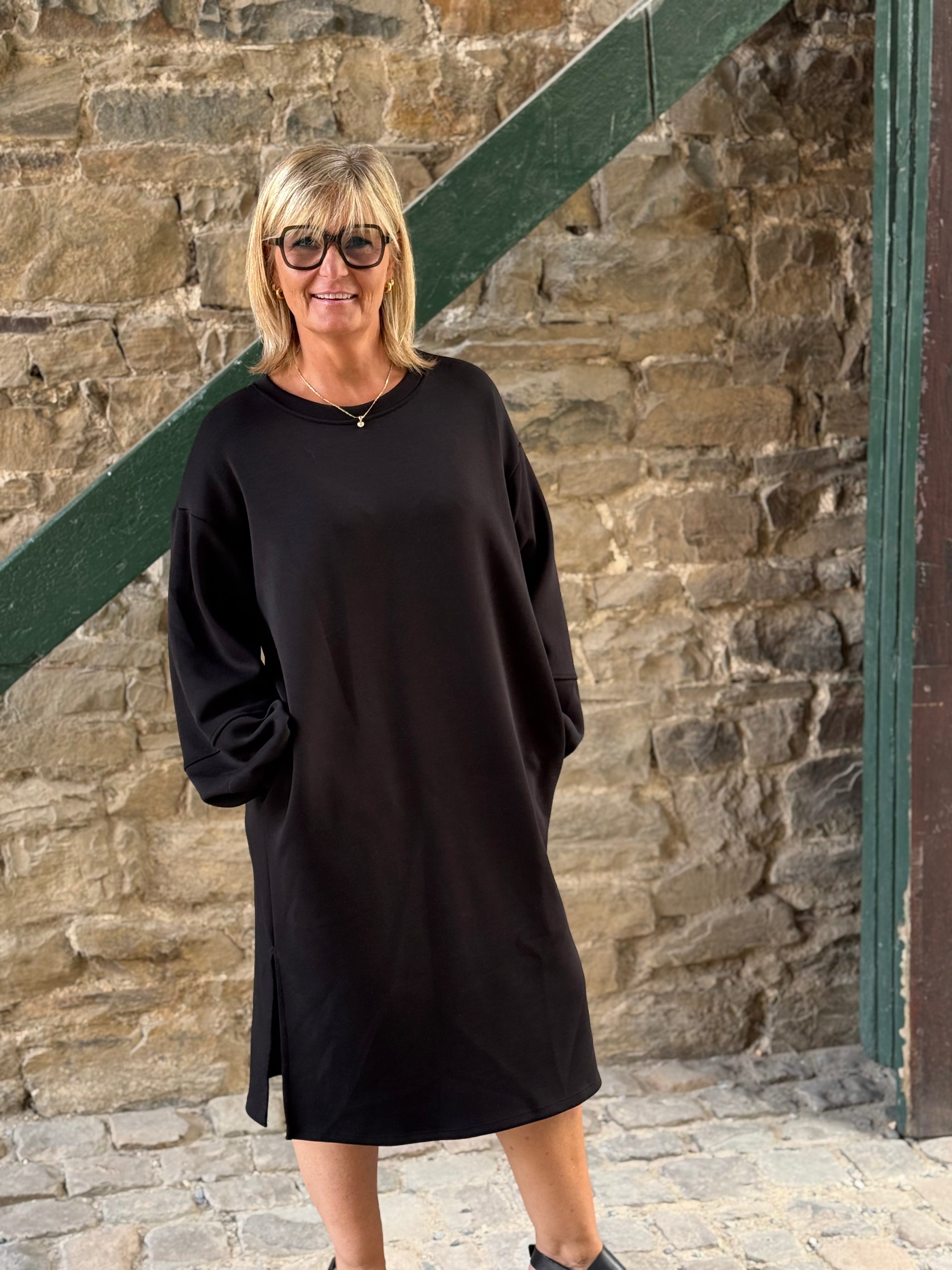 robe noir sweat TU