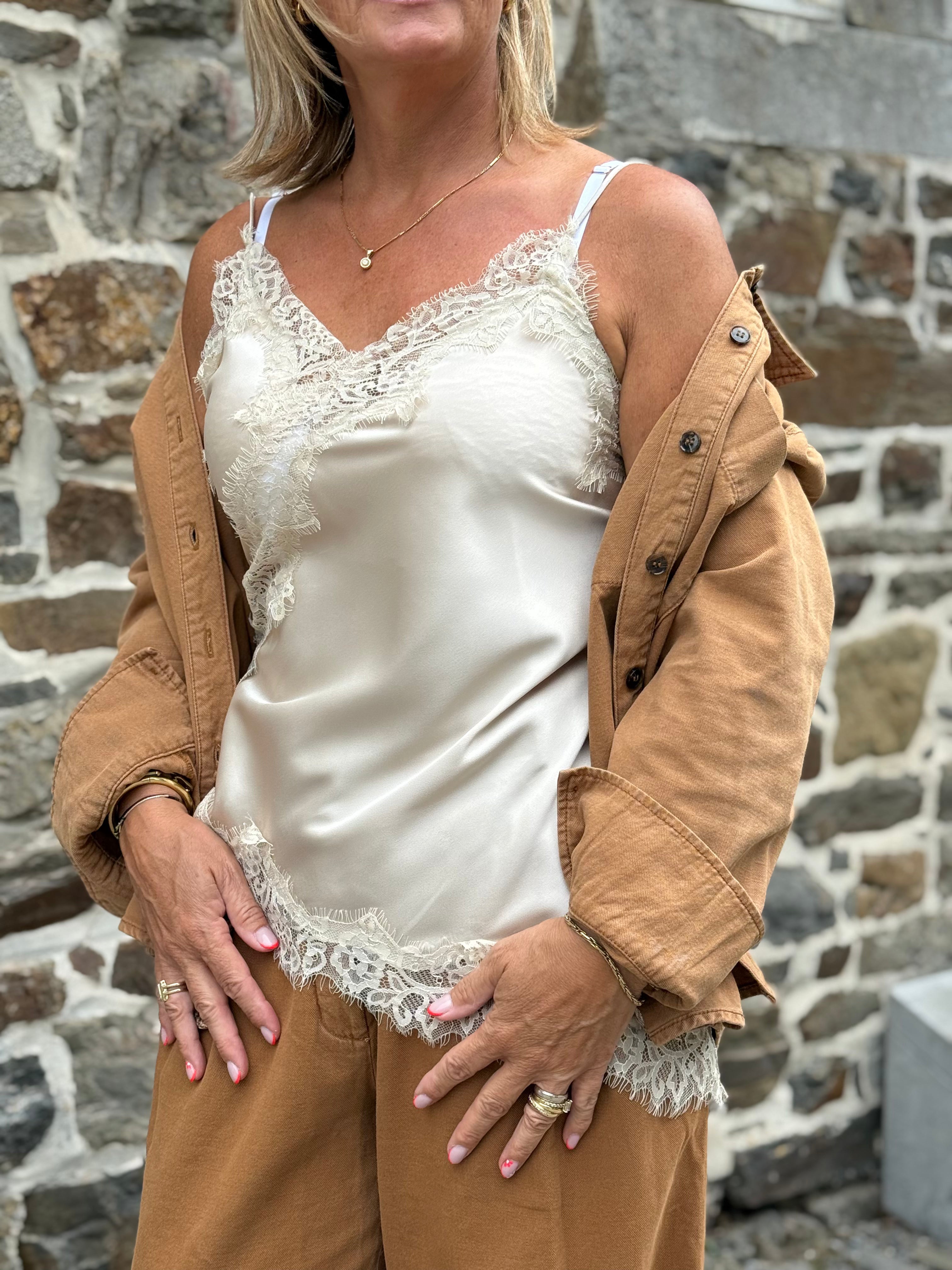 Top dentelle beige TU