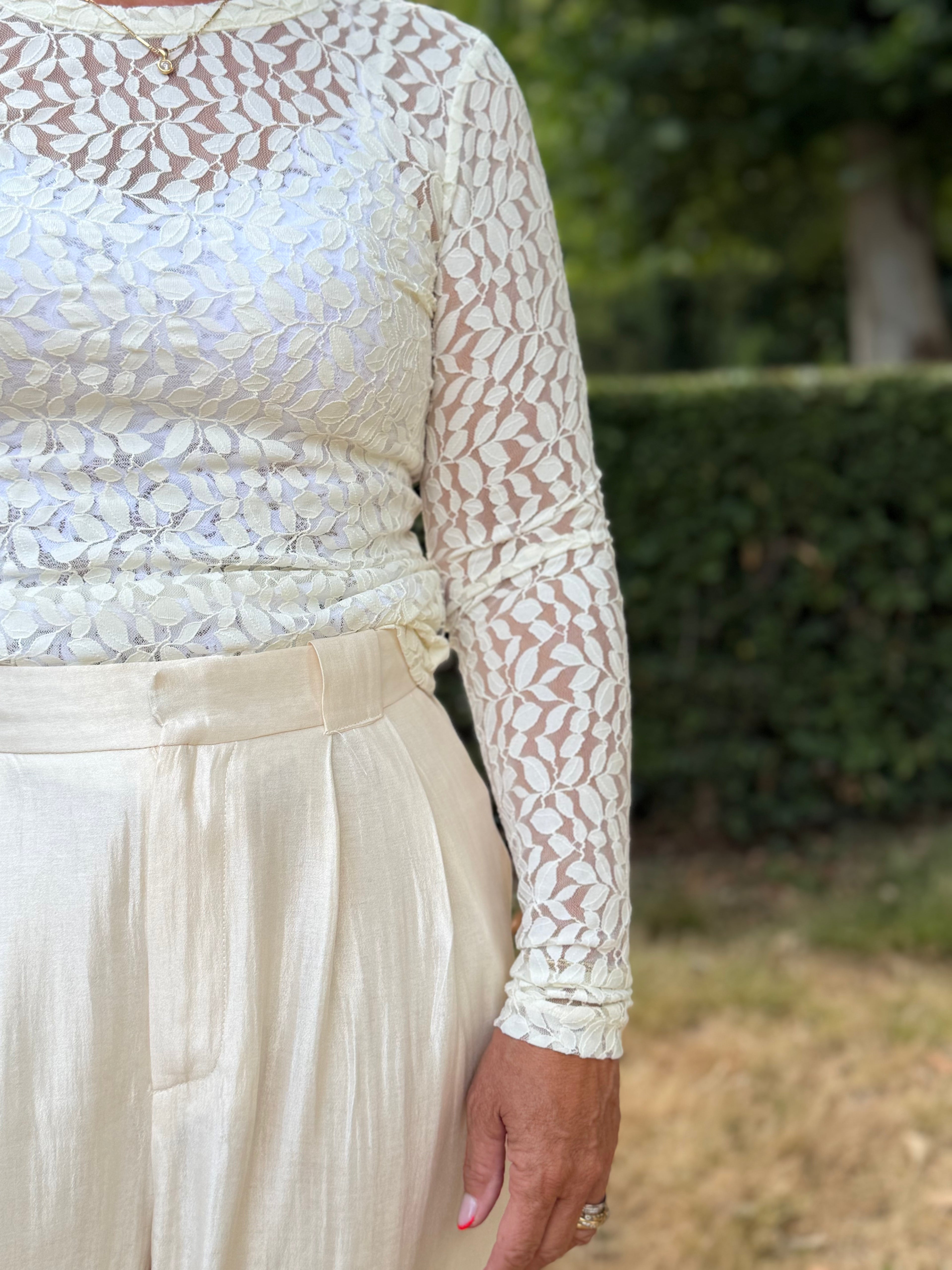 Dentelle Alix M