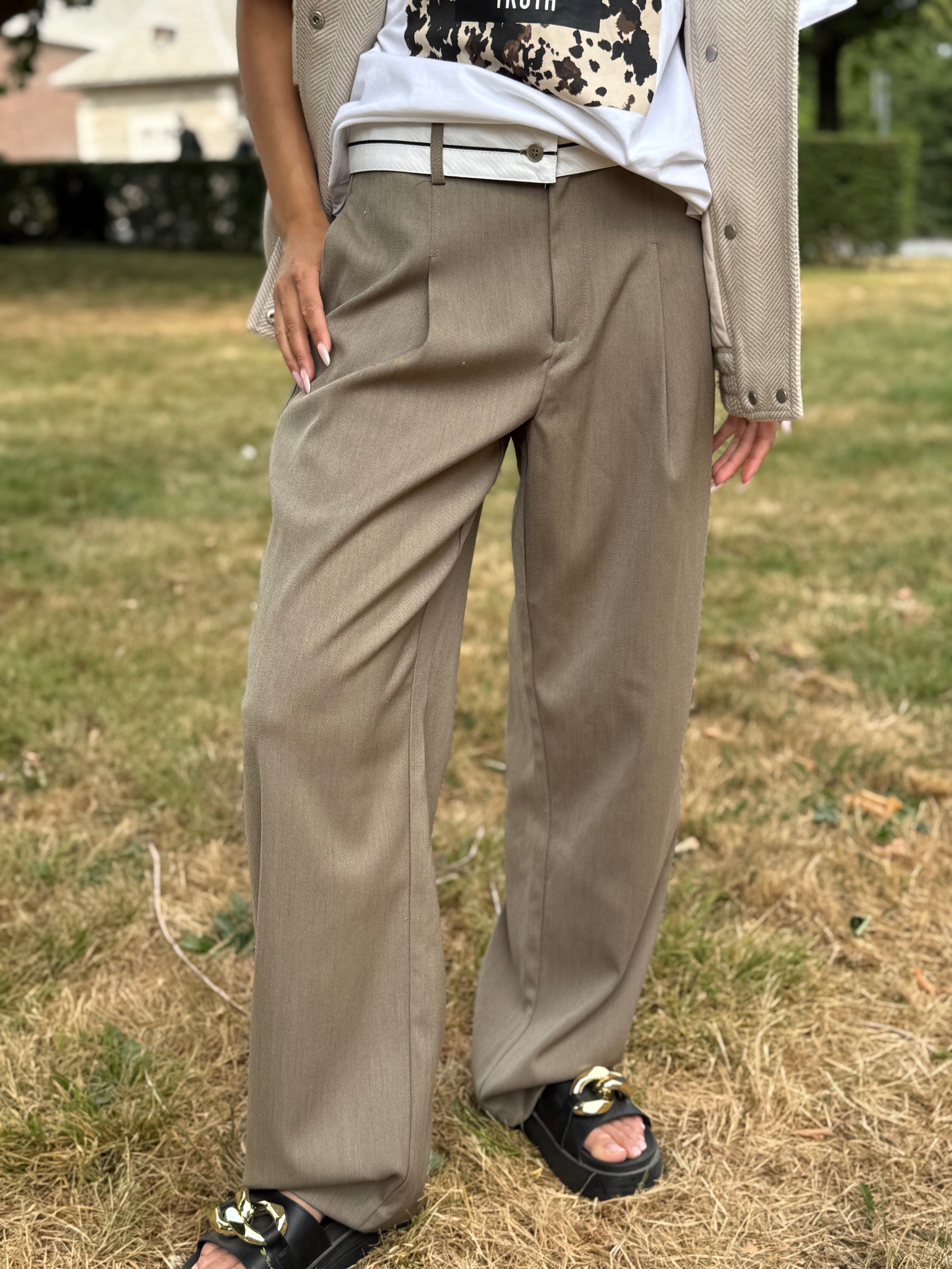 Pantalon Mbym neuf (avec étiquette : 99,95€) T.S