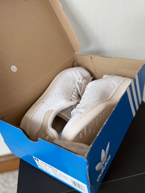 Baskets ADIDAS neuves P.36 2/3