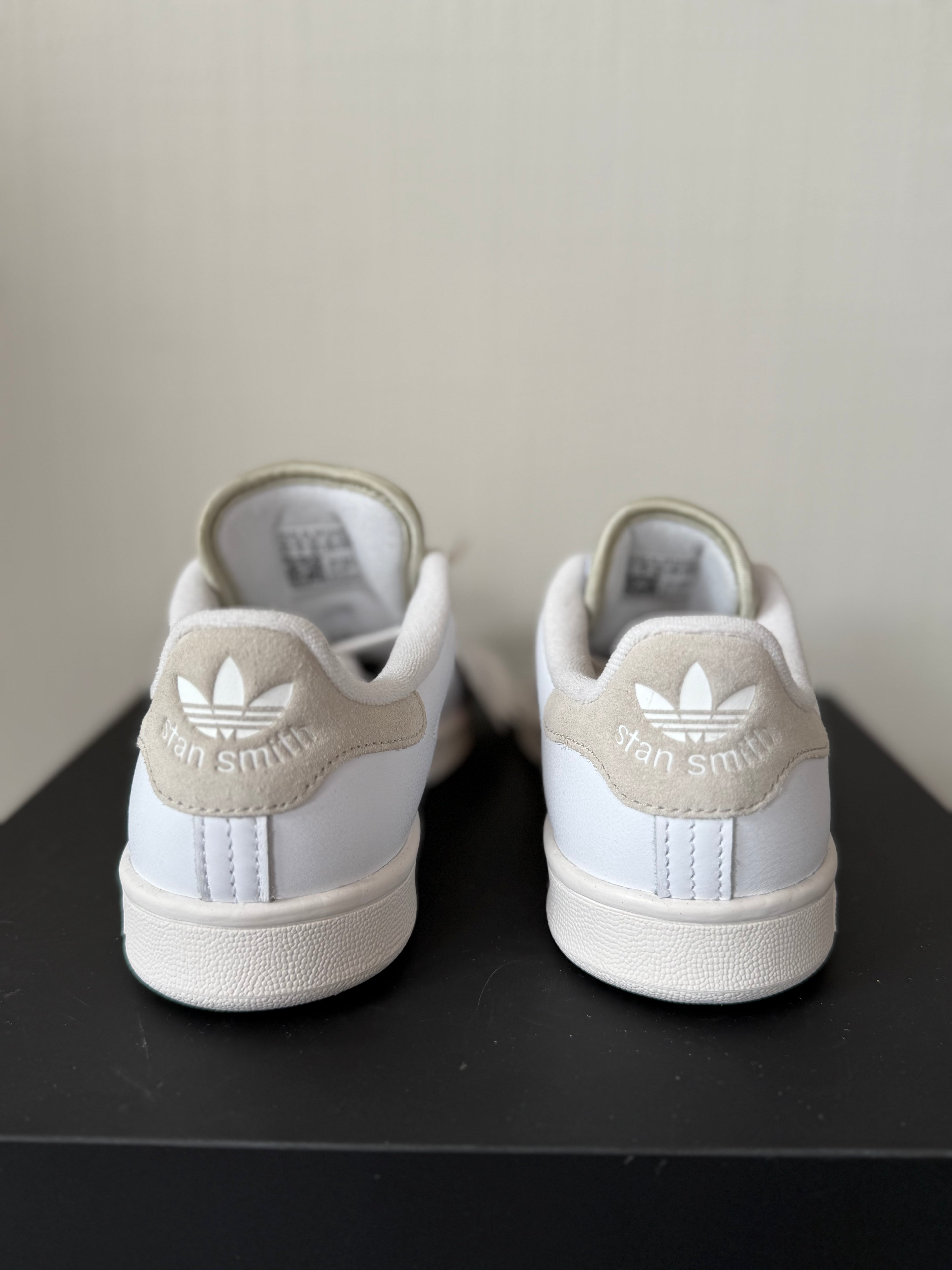 Baskets ADIDAS neuves P.36 2/3
