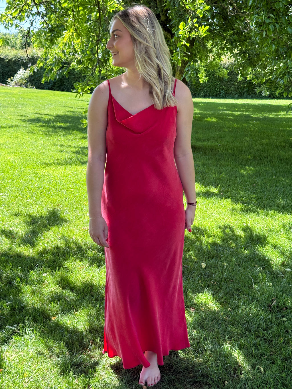 Robe rouge RAE T.42