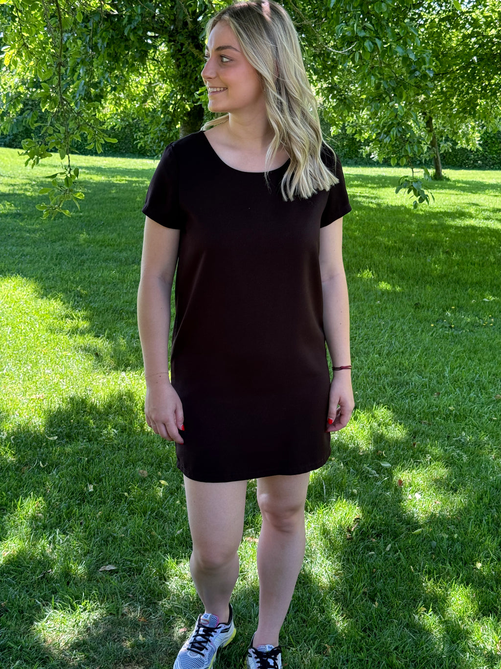 Robe dos dentelle T.M