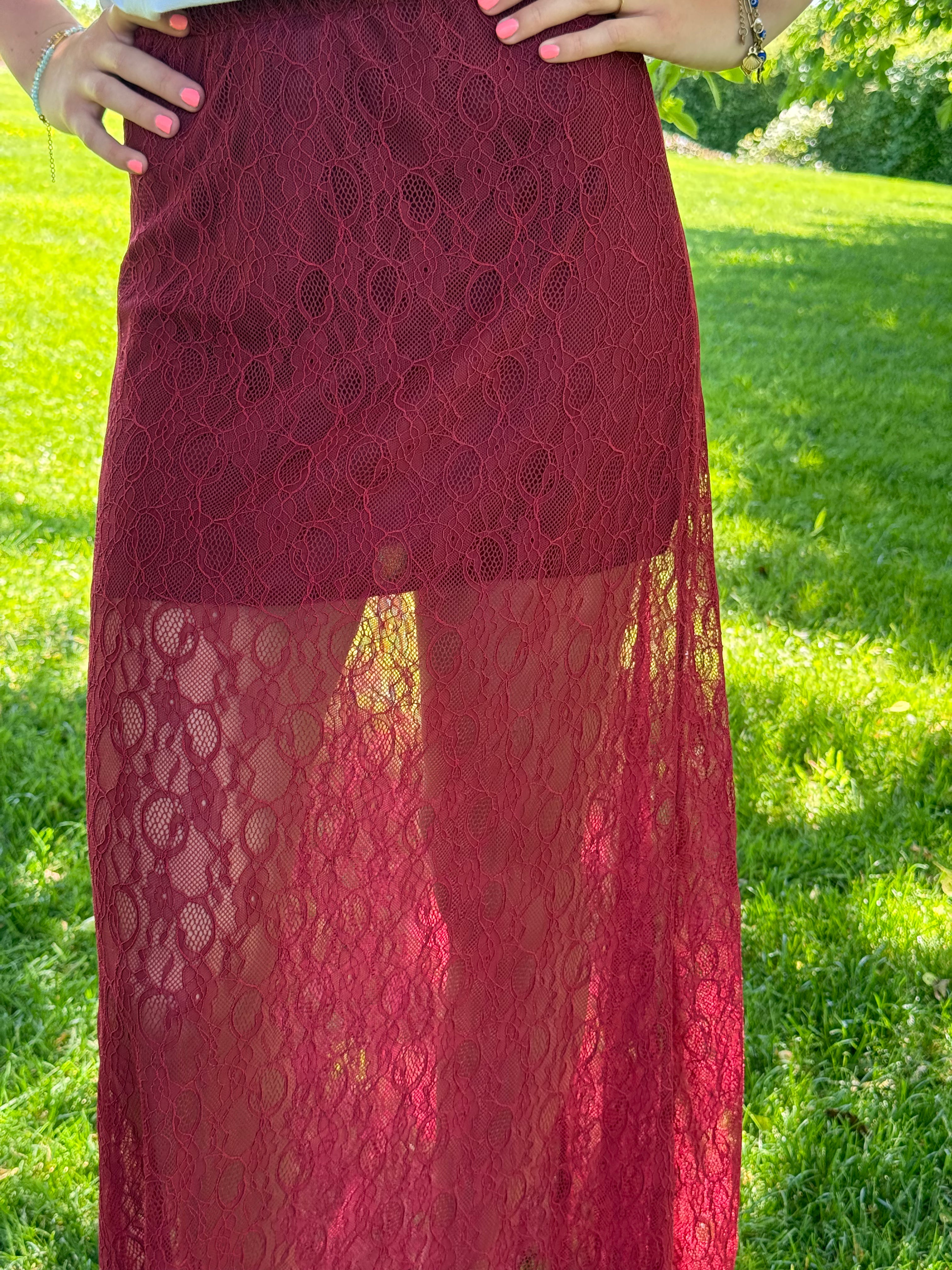 Jupon bordeaux dentelle TU