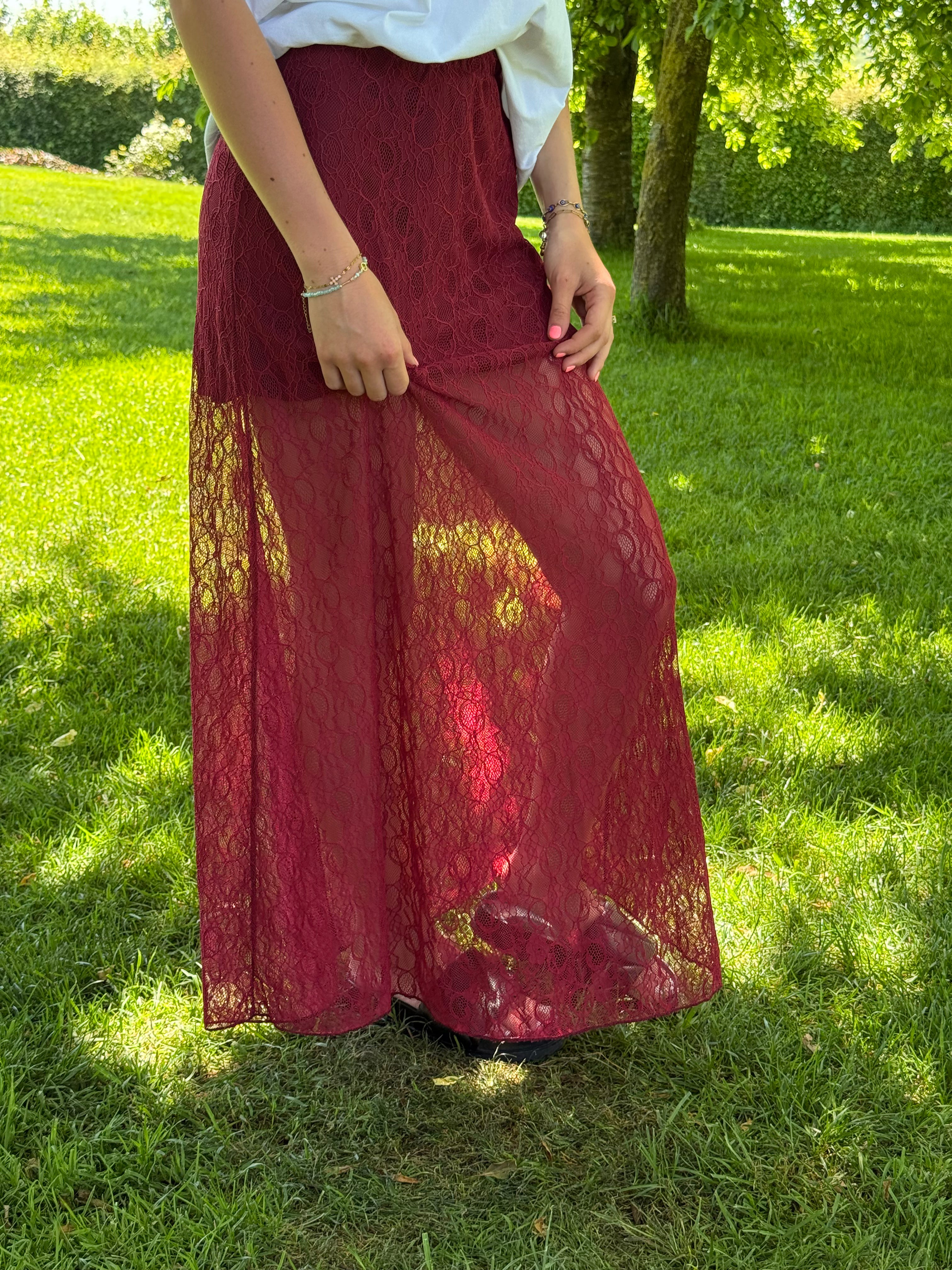 Jupon bordeaux dentelle TU