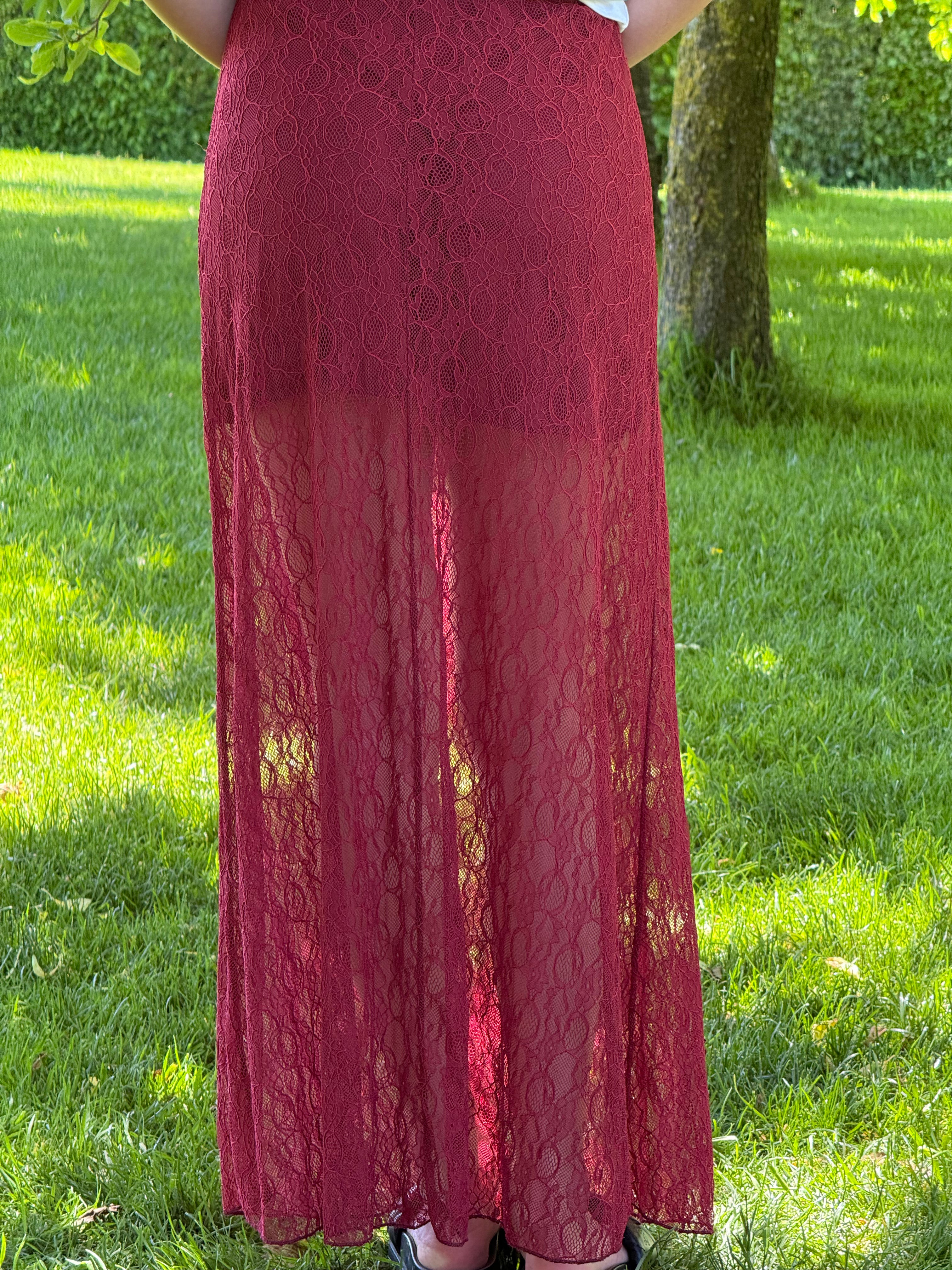 Jupon bordeaux dentelle TU